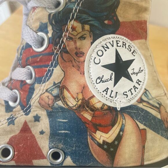 DC Comics Wonder Women x Chuck Taylor All Star Sneakers White/Red/Blue M3.5/W5.5 - Picture 5 of 11